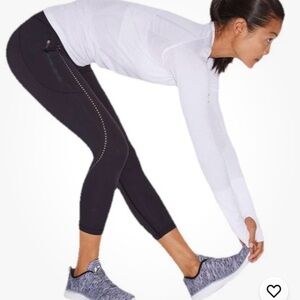 Lululemon Leggings Women’s Midnight Blue Size 6 Extra Mile Crop Reflective